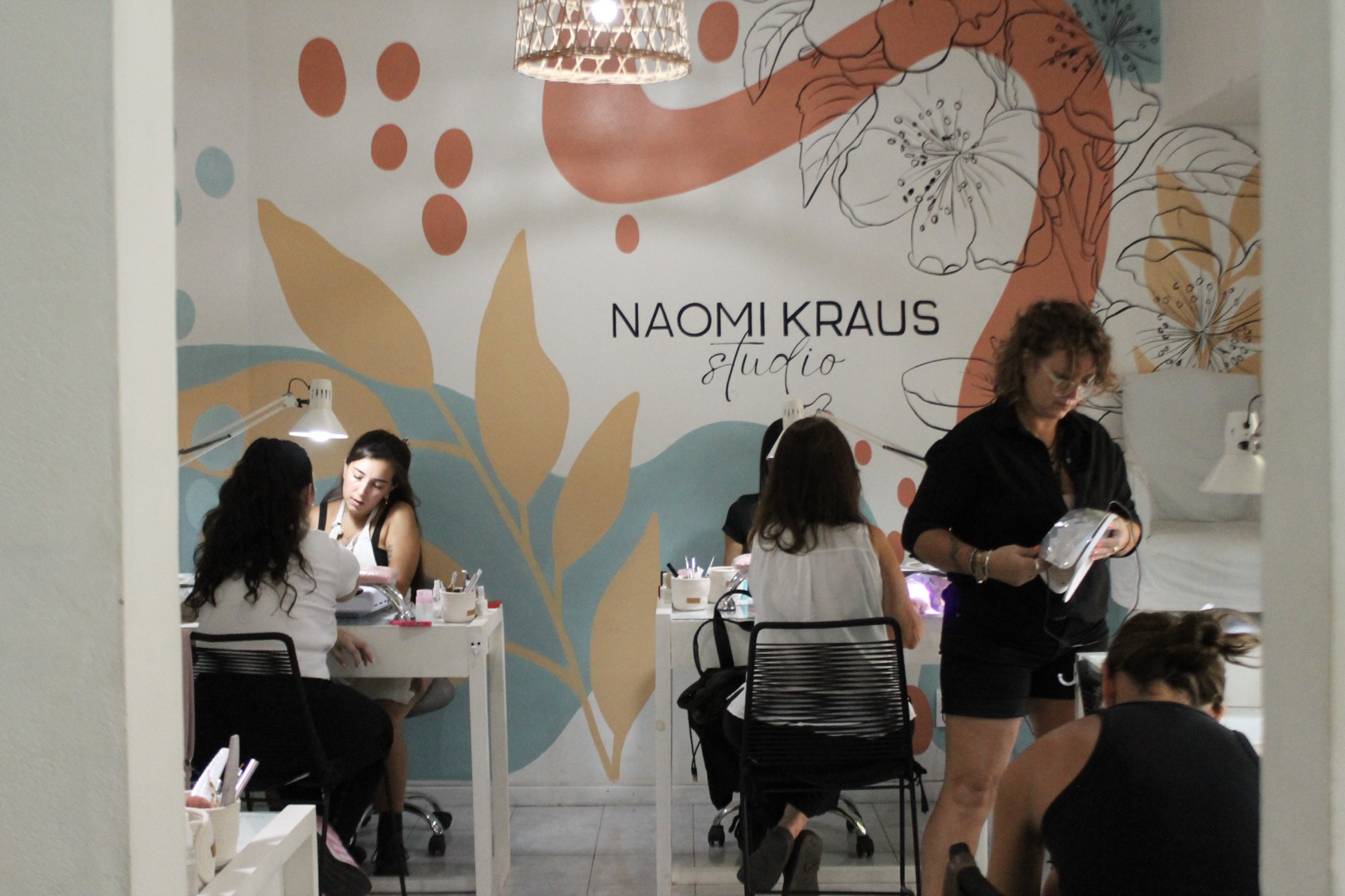 El equipo trabajando en Naomi